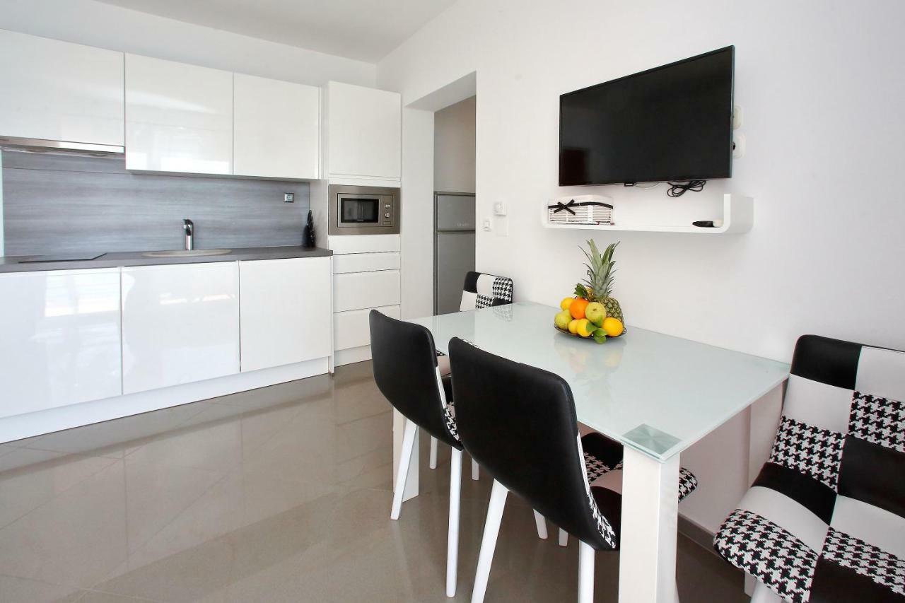 Apartments Sime บาร์บินเย ภายนอก รูปภาพ